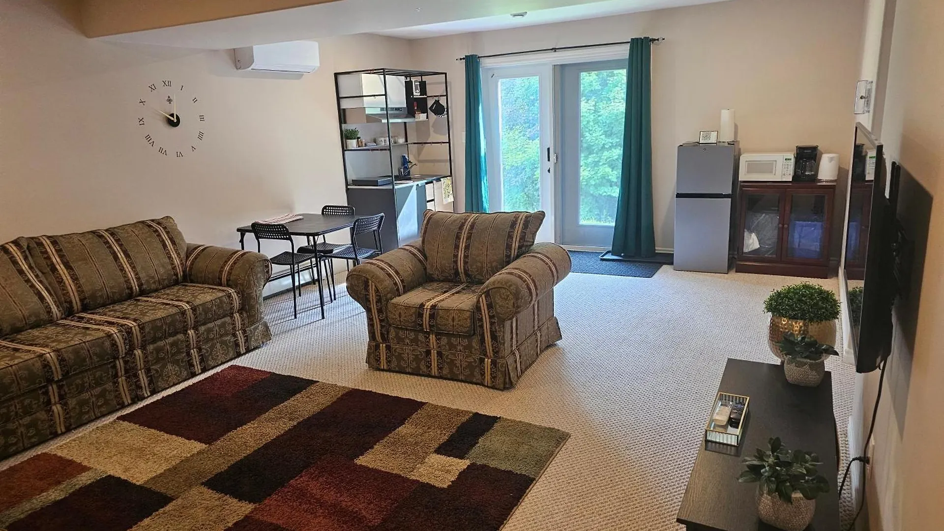 Cozy, Private Basement Suite Halifax